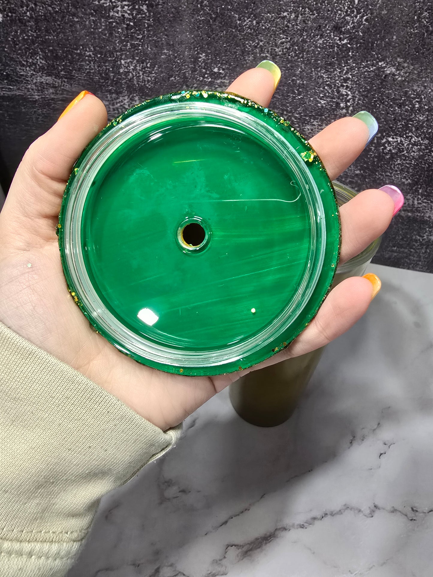 Tumbler 24oz double paroi – Design St-Patrick – Imparfait, mais chanceux