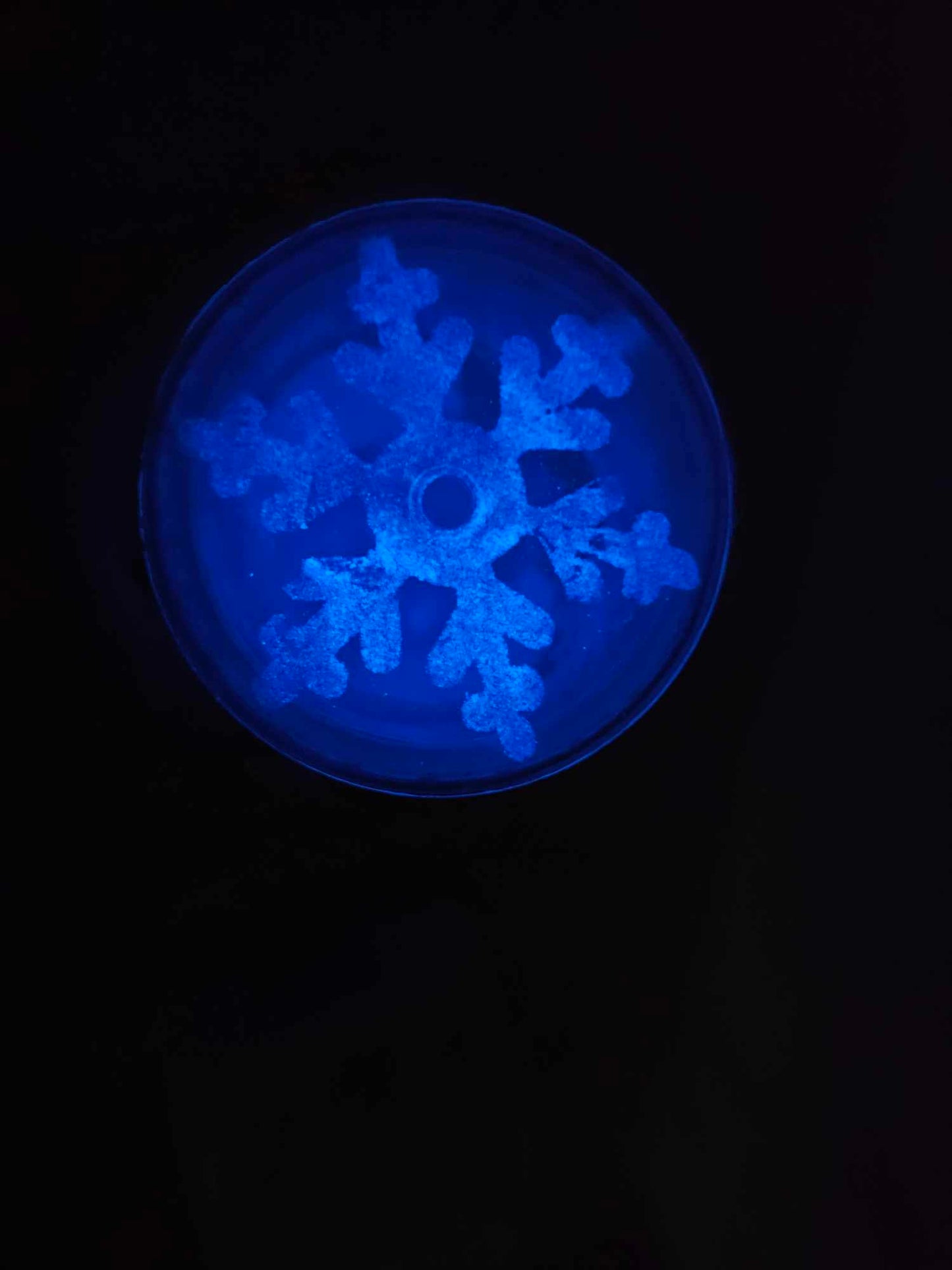 Verre “Olaf Glow” 24oz – Paillettes phosphorescentes & magie givrée