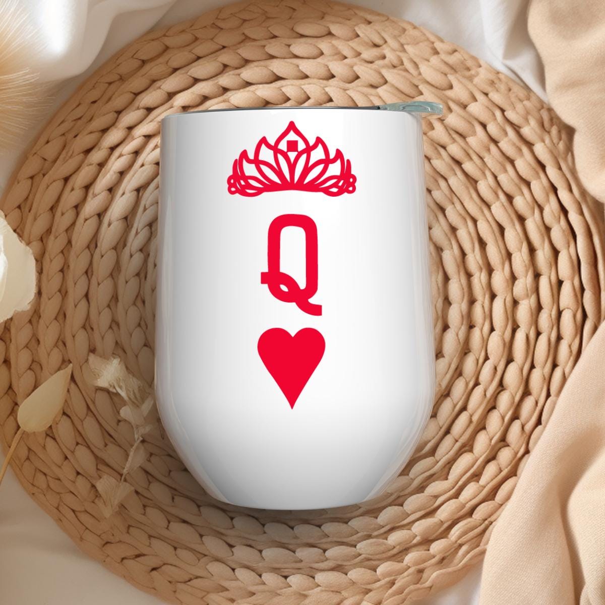 12oz Insulated Wine Glass | Queen of Hearts