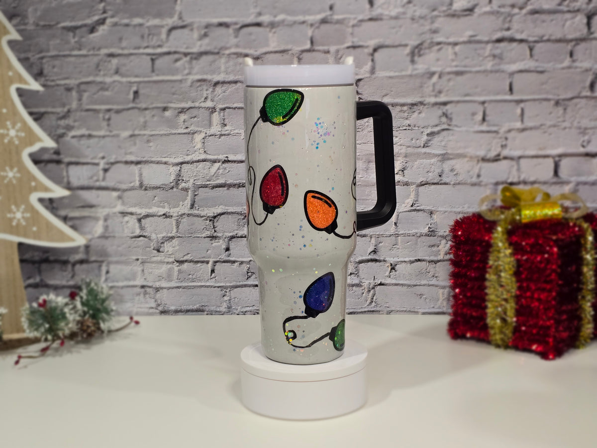 Tumbler Isothermique 40 oz avec Poignée – Design "Lumières de Noël" (Fait main en Époxy) 🎄☕✨