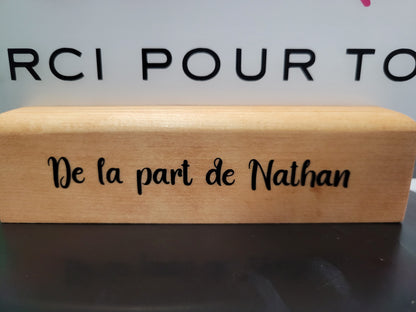 2mm acrylic plaque ''Best Educator'', personalized with name, with wooden support