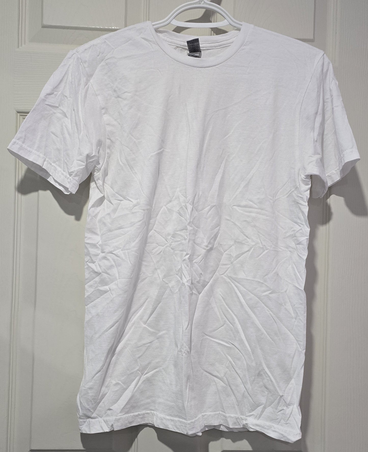 T-shirt manche courte unisex Gildan vierge (S à 2XL – 3 couleurs) – DTF & Vinyle thermocollant (HTV)