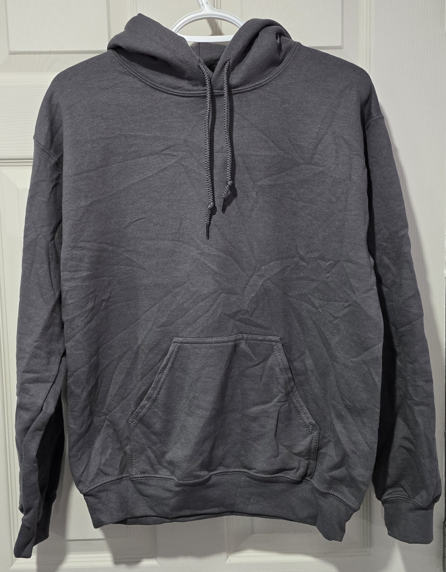 Chandail à capuche (Hoodie) unisex Gildan vierge (S à 2XL – 7 couleurs) – DTF & Vinyle thermocollant (HTV)